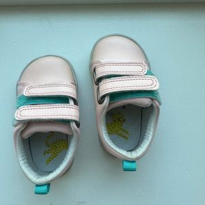 Ten Little light pink sneakers size 4